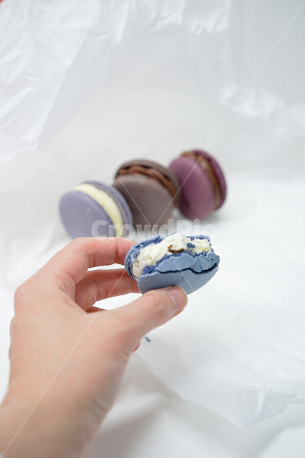 마카롱,디저트,군것질,음식,제과,쿠키,배열,스낵,달콤한,macaron,머랭,사람,인물,인간,human,person,신체일부,몸,body,음식,식재료,요리,food,cook,meal,dishes,food reserves,디저트,간식,후식,dessert,snack