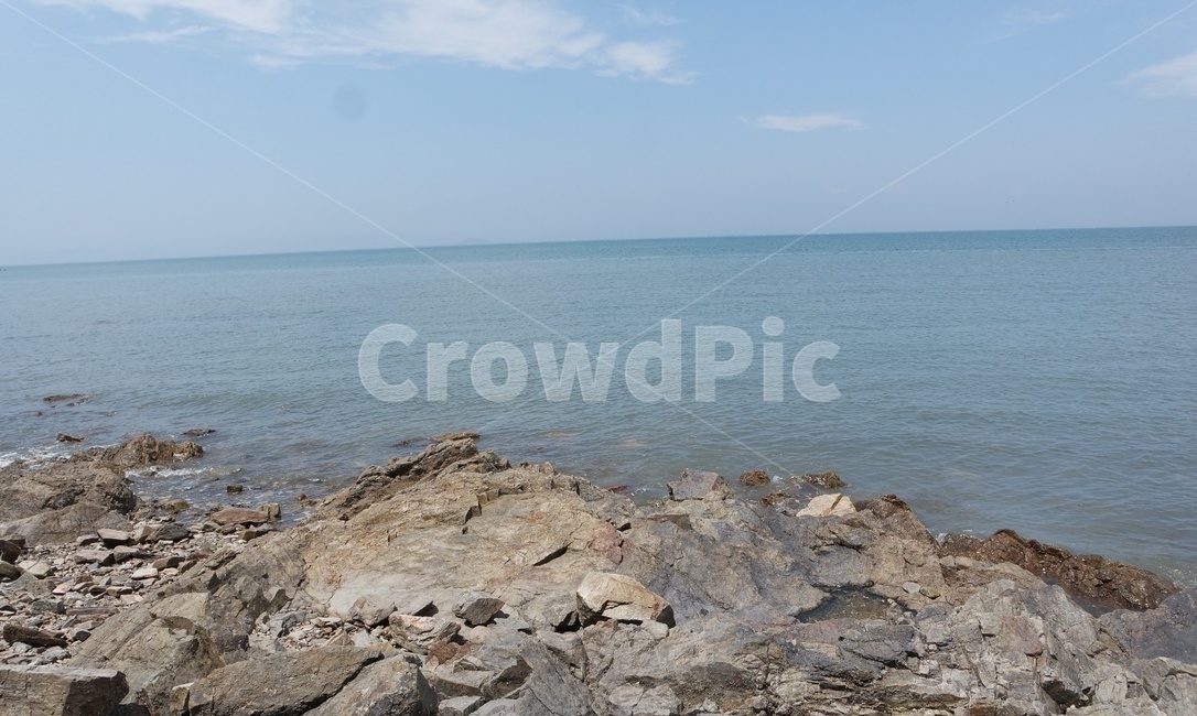 바다,바닷가,sea,모래사장,여름,하늘,구름,자갈,바위