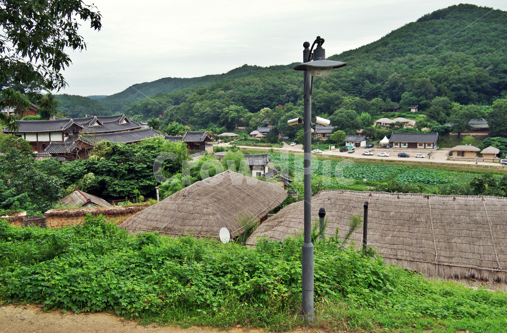 양동마을,경주,양반,집성촌,민속마을,조선시대,한옥,기와집,초가,문화재,유네스코세계유산,전통문화,월성손씨,여강이씨,자연,전통가옥,시골,마을,풍경,landscape,country,rural,town,한국전통,한국문화,korean traditional,korean culture