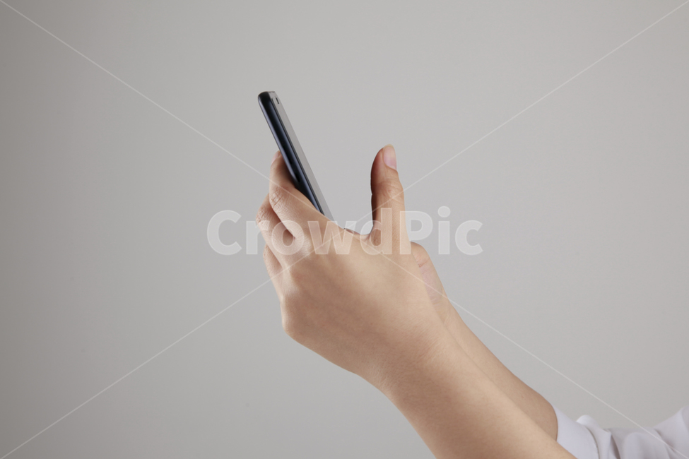 손,손모양,핸드폰거치,핸드폰든손,핸드폰,스마트폰,스마트폰거치,신체일부,몸,body,정보통신기술,전자기기,전자제품,it,information,technology,electronic equipment