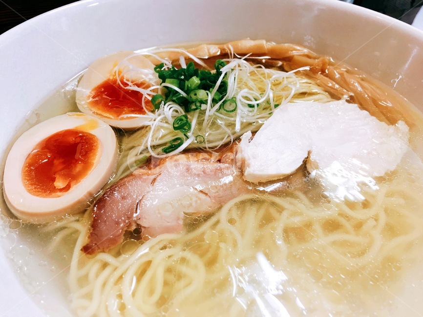 salt ramen,ramen,softboiled egg,japan,Char siu,Shio Ramen