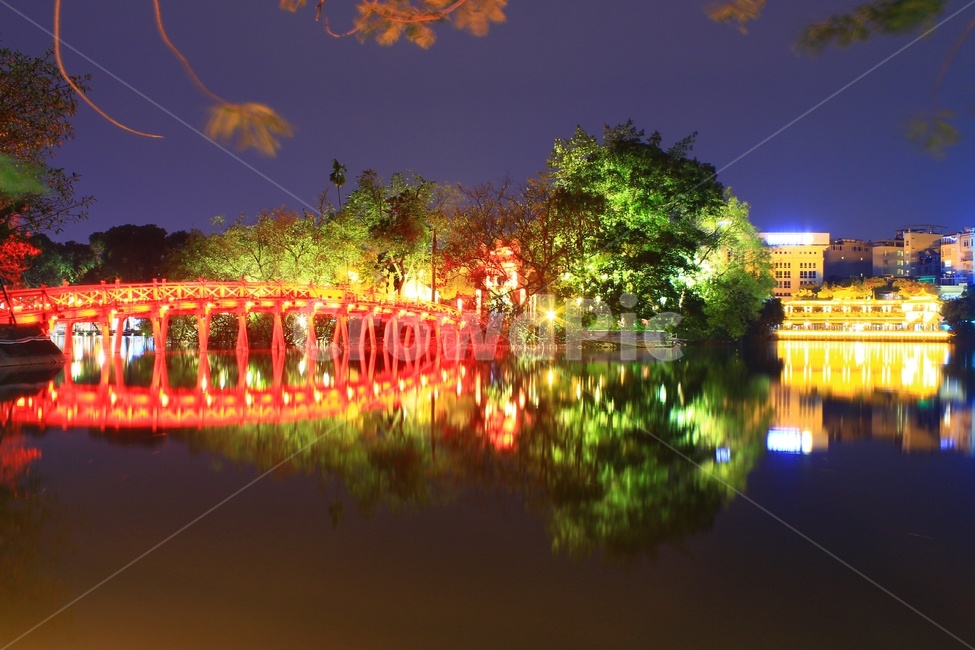 야경,풍경,하노이,호수,다리,밤풍경,호안끼엠호수,반영,데칼코마니,nightview,landscape,lake,decalcomanie,야경,밤,풍경,nightscape,night,landscape,도시,city,해외,외국,세계,foreign,oversea,world,세계도시풍경,해외도시풍경,외국도시풍경,world cityscape