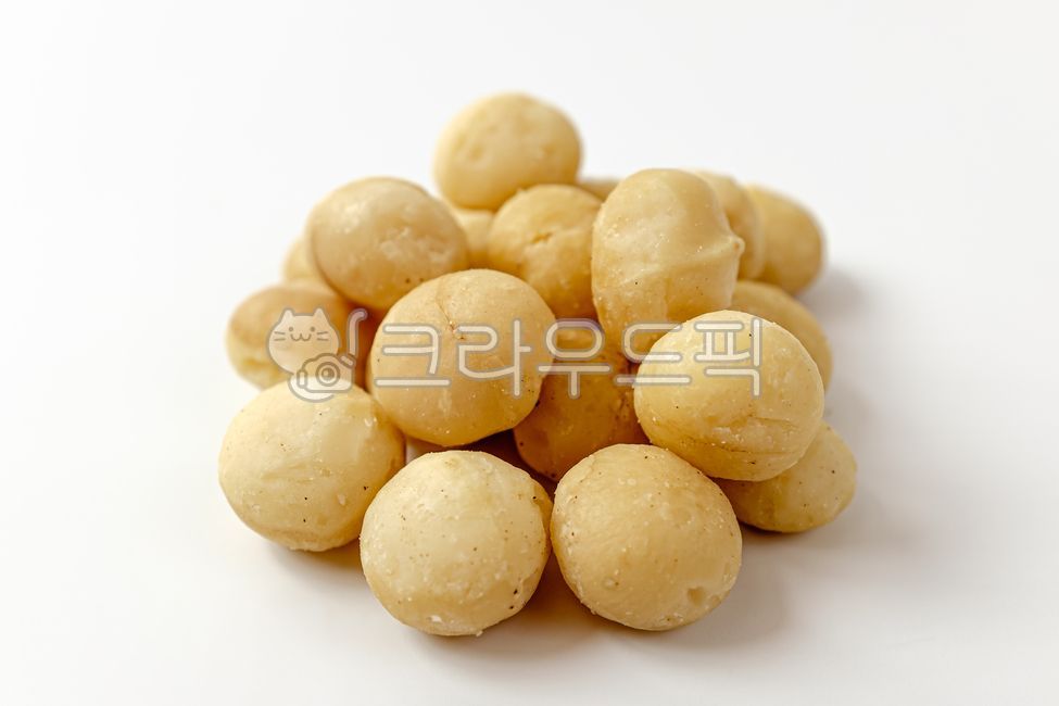 마카다미아,마카다미아너트,견과류,견과,열매,씨앗,음식,식사,식품,식료품,재료,식재료,음식재료,클로즈업,달콤한,고소한,담백한,부드러운,음식,식재료,요리,food,cook,meal,dishes,food reserves