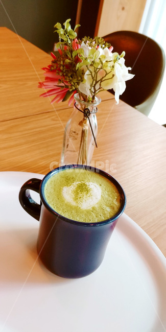 cup,컵,coffeecup,커피컵,녹차,녹차라떼,그린티,그린티라떼,라떼,카페,카페음료,음료,꽃,휴식,가을,겨울,커피,카페,coffee,cafe