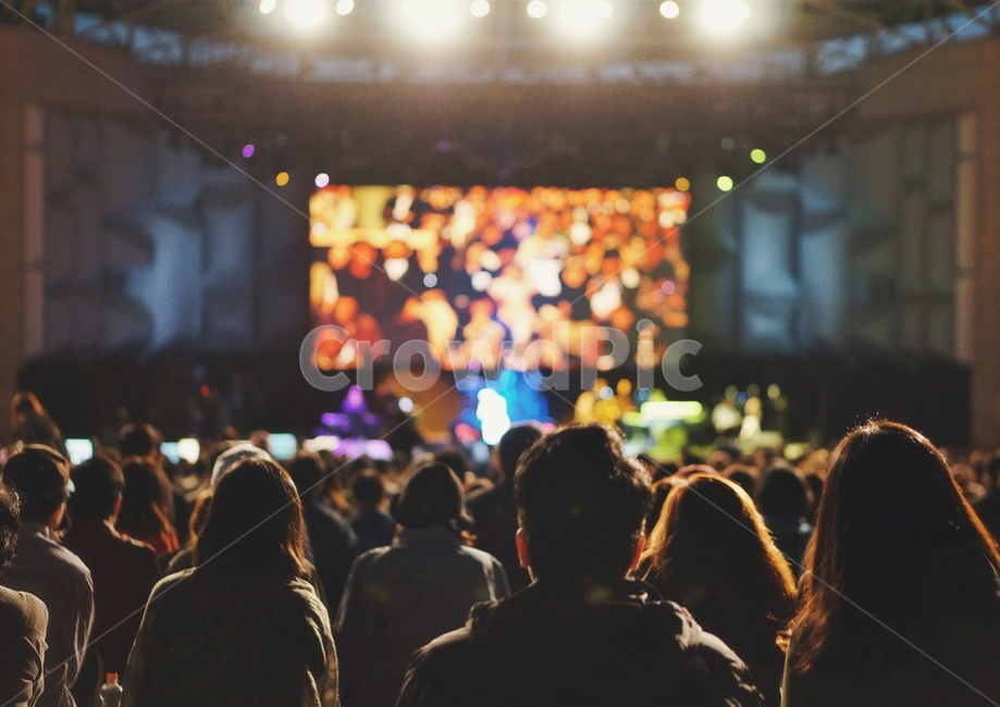 공연,콘서트,concert,군중,crowd,청중,audience,사람,person,조명,lighting,사람들,대중,군중,other people,crowd,축제,행사,festival,carnival,event