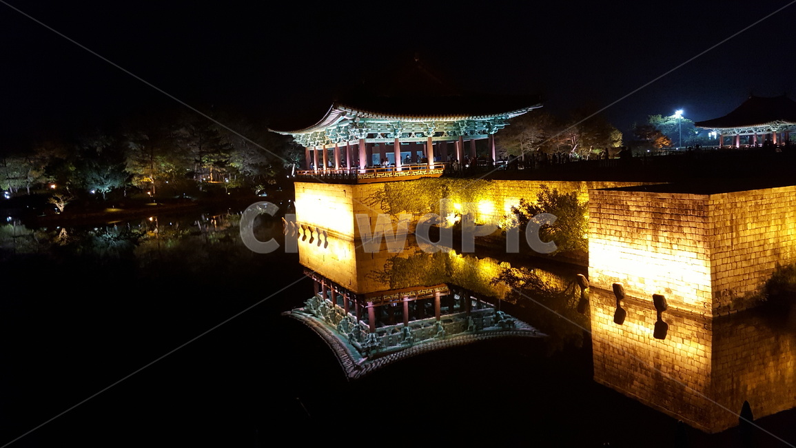 안압지,경주,동궁과월지,안압지야경,문화재,야경,밤,풍경,nightscape,night,landscape,한국전통,한국문화,korean traditional,korean culture,랜드마크,landmark,tourist attraction,한국랜드마크,한국관광지,한국명소,korea landmark,korea tourist attraction,건축물,건물외관,exterior,building,structure,architecture,construction,건물
