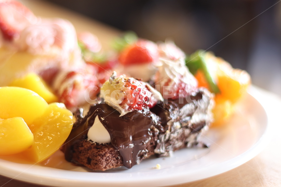 디저트,초콜릿,딸기,케이크,cake,롤케이크,롤케익,음식,식재료,요리,food,cook,meal,dishes,food reserves,디저트,간식,후식,dessert,snack