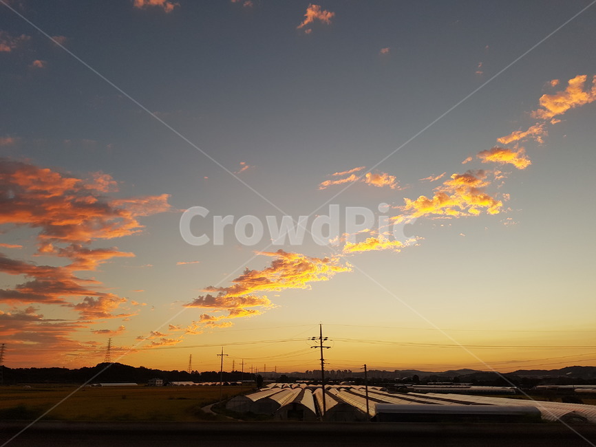 풍경,노을,자연,하늘,구름,자연,풍경,nature,landscape,시골,마을,country,rural,town,outdoors,옥외,sunset,일몰,red sky,붉은 하늘,sky,dusk,황혼,dawn,새벽