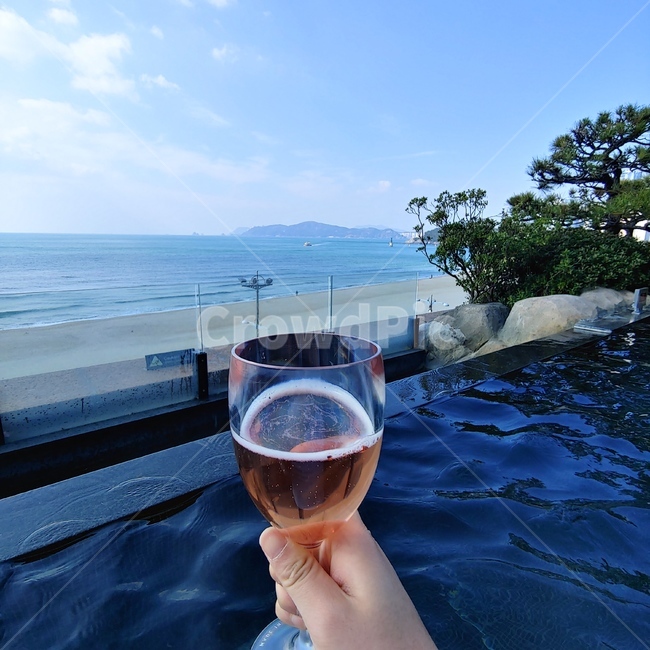 수영장,샴페인,바다,해운대,전망,바다와수영장,술,주류,alcohol
