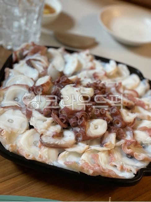 문어,문어숙회,해산물,돌문어,food,음식,meal,식사,dish,접시