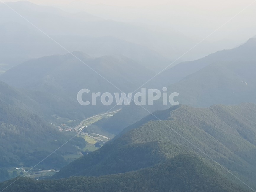 산봉우리,울창한숲,산,산맥,절경,자연,풍경,nature,landscape