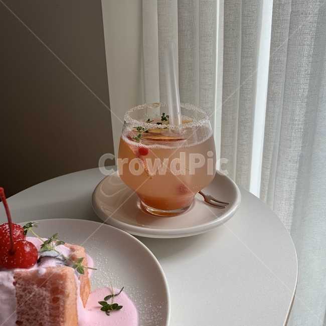 쉬폰,복숭아,소다,체리,체리케이크,음료,케이크,오렌지,과일,핑크,과일소다,디저트