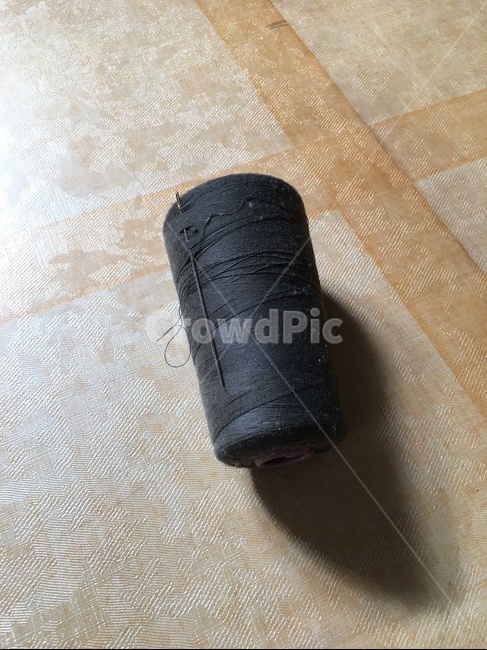 cylinder,실린더,실,바늘,실타래,바느질,옷,의류,방,실내