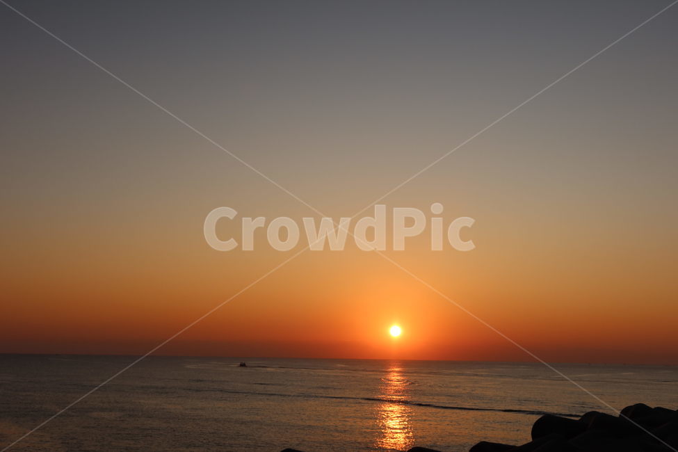 nature,자연,outdoors,옥외,sunset,하늘,redsky,붉은하늘,새벽,sunlight,햇빛,일출,해,자연,풍경,nature,landscape
