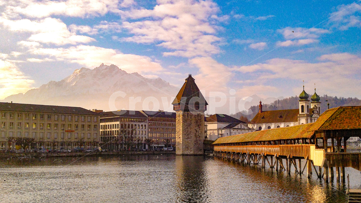 스위스,switzerland,루체른,luzern,카펠교,kapellbrucke,로이스강,강,river,bridge,building,건물,성,castle,목조다리,노을,sunset,하늘,유럽,europe,따스한,풍경,landscape,cozy,scenery,해외,외국,세계,foreign,oversea,world,건축물,건물외관,exterior,building,structure,architecture,construction