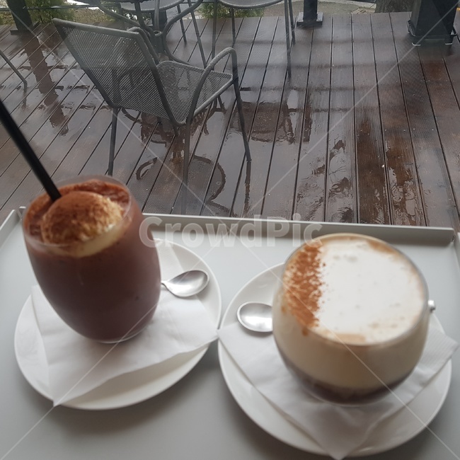 커피,카페,아인슈페너,초코쉐이크,비오는날,커피,카페,coffee,cafe