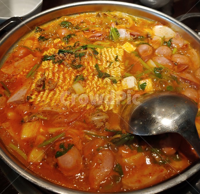 부대찌개,라면,햄,음식,매운,한국