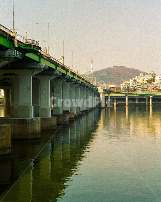 water,물,waterfront,워터프론트,building,건물,bridge,다리,서울,한강,seoul,korea,남산,남산타워,필름사진