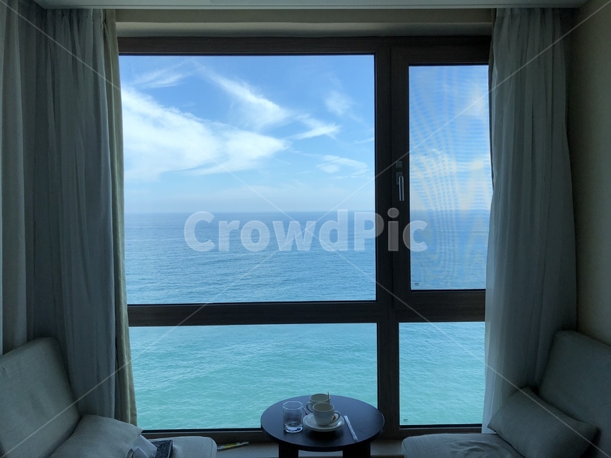window,바다,오션뷰,homedecor,창문