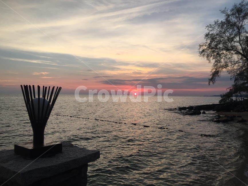 야경,붉은노을,바다,야자수,나이트,선셋,자연,풍경,nature,landscape,dusk,황혼,sunset,일몰,outdoors,옥외,sky,하늘,dawn,새벽,red sky,붉은 하늘