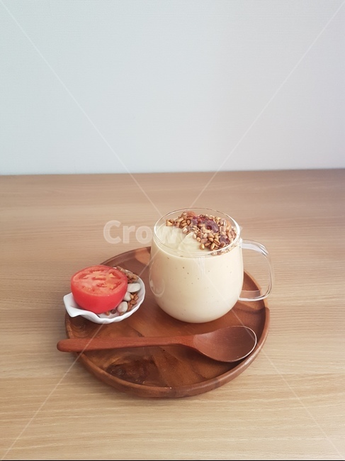 디저트,토마토,견과류,아몬드,간식,죽,고구마죽,숟가락,수저,음식,식재료,요리,food,cook,meal,dishes,food reserves,감성,sensible,feeling