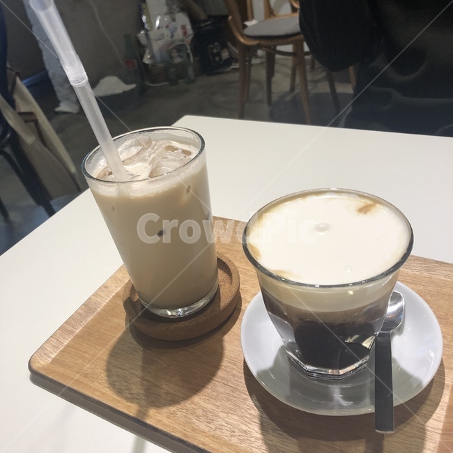 카페,음료,디저트,커피,라떼