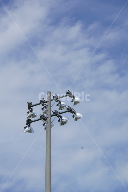 light,stadiumlight,전등,경기장조명,조명,하늘,sky,bluesky,파란하늘