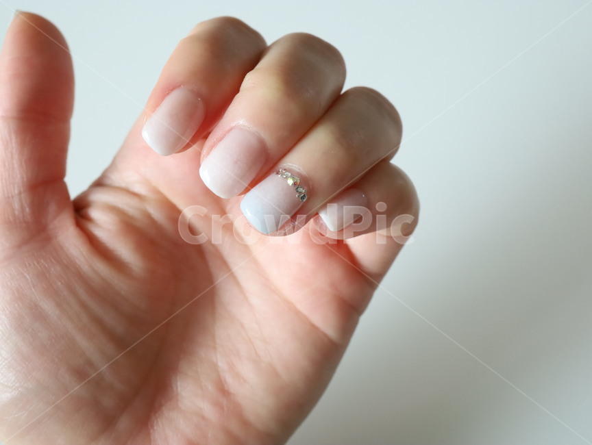 human,인간,person,사람,손가락,네일아트,네일,여자,여자손,손톱관리,신체일부,몸,뷰티,미용,beautytreatment,lady,female,woman,웨딩네일,wedding,nailart,손금,사람,인물,인간,human,person,신체일부,몸,body