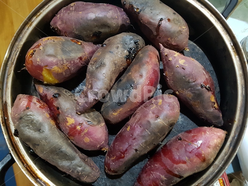 chestnut sweet potato,sweet potato,Making chestnut sweet potatoes,winter snack,Roasted Sweet Potato