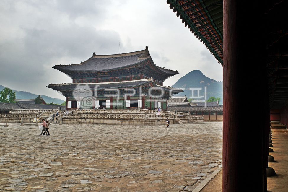 blackout,Gyeongbokgung,Northern Palace,National Treasure No 223,Geunjeongjeon,court palace,gyeongbokgungpalace,act of conduct,Park Seok