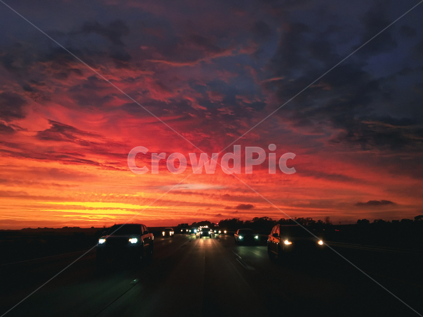 붉은하늘,sunset,석양,도로,교통,automobile,자동차,car,outdoors,자연,nature,sky,일몰,redsky,황혼