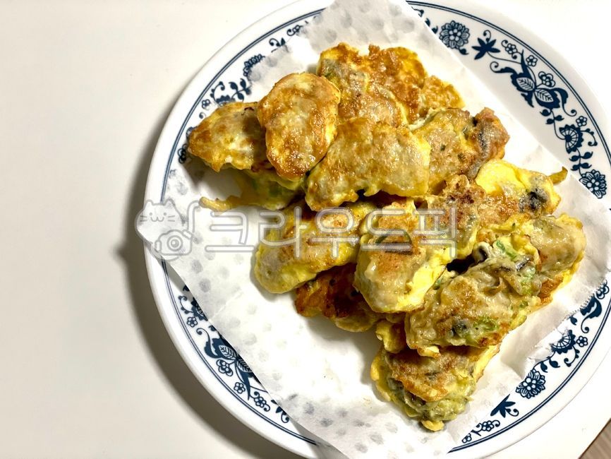 plate,그릇,food,음식,겨울음식,겨울,굴전,굴