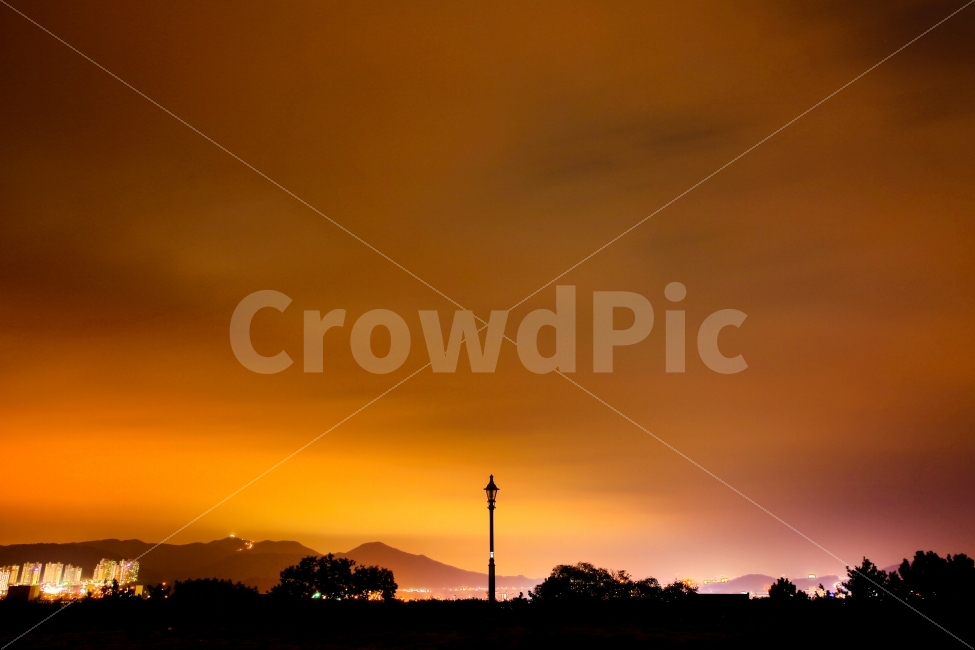 밤,빛,구름,도시풍경,풍경,장노출,야경,하늘,landscape,night,light,clouds,cityscape,beautiful,longexposure,harmony,nightphotography,nightscape,burningsky,nightview,mountainview,lightdance,burningcloud,자연,풍경,nature,landscape,야경,밤,nightscape,night,outdoors,옥외,sky,dusk,황혼,sunset,일몰,red sky,붉은 하늘,dawn,새벽