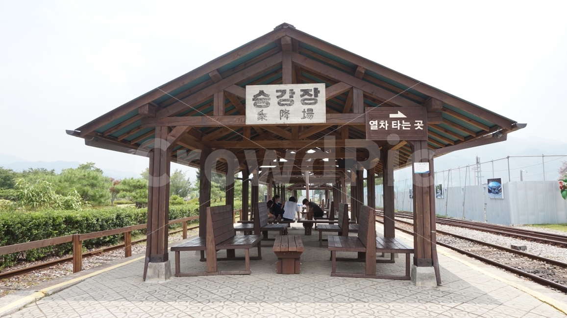 여행,곡성,승강장,열차,기찻길,기차,기차마을,travel,train,Platform,교통,교통수단,traffic,transportation,porch,현관,patio,안마당,pergola,페르 골라