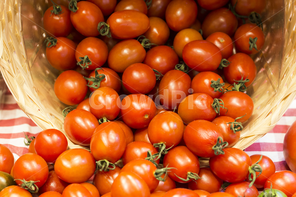 Red,basket,Cherry tomato,fruit,tomato,vegetable,food
