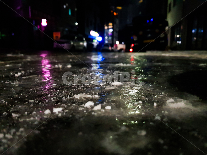 빙판,겨울,밤길,얼음,도로,블랙아이스,영하,빛,미끄러운,ice,winter,night,road,light