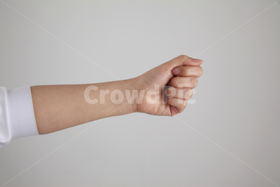 주먹,손,손모양,여자손,가위바위보,동양인,사람,인물,인간,몸,제스처,표시,손짓,표현,오락,놀이,컨셉,연출,게임,game,play,팔,팔목,피부,human,hand,sign,신체일부,몸,body,손,제스처,표시,손짓,표현,gesture,hand,sign,expression