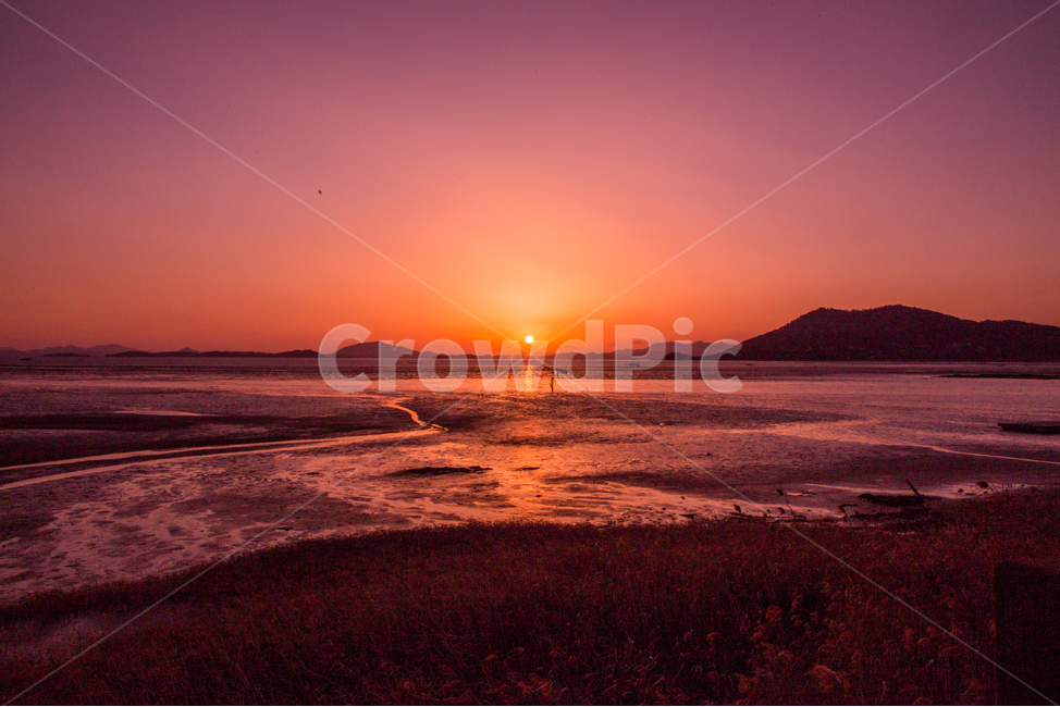 와온해변,순천만,낙조,석양,해변석양,자연,풍경,nature,landscape,한국자연풍경,한국자연경관,korea nature landscape,outdoors,옥외,sunlight,햇빛,sunset,일몰,dawn,새벽,red sky,붉은 하늘,sky,하늘,dusk,황혼