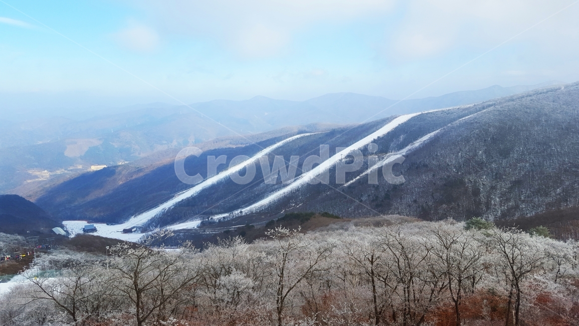 스키장,스키,보드,겨울,눈,겨울,계절,winter,season,자연,풍경,nature,landscape,한국자연풍경,한국자연경관,korea nature landscape,outdoors,옥외,mountain,산,mountain range,산맥,ice,얼음