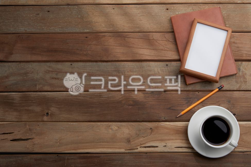 note,beam,study,idea,memo,office,sun,at home,Modern,trim,copy space,beverage,pen,work from home,table,top view,business,home office,Notebook,work,texture,tree,pencil,diary,sunlight,desk,coffee,window light,Photo Frame