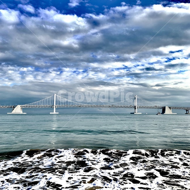 부산,광안리,바다,파도,광안대교,구름,하늘,랜드마크,landmark,tourist attraction,한국랜드마크,한국관광지,한국명소,korea landmark,korea tourist attraction