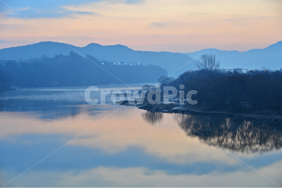 sky,하늘,redsky,붉은하늘,dawn,새벽,scenery,풍경,landscape,경치,nature,자연,water,물,outdoors,옥외,sunlight,햇빛,경남,합천,합천보조댐,합천보조댐아침,여명,물안개,일출,해돋이