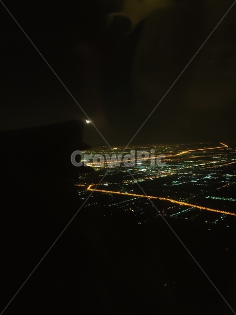 비행기,밤,야경,도시,하늘에서,야경,밤,풍경,nightscape,night,landscape,도시,city,nature,자연,outdoors,옥외,경치,scenery,urban,어반,시티,metropolis,중심지,building,건물,town,light,빛,flare,플레어