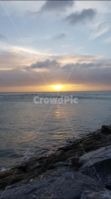 노을,해질녘,바다,일몰,해변,풍경,선셋비치,오키나와,하늘,바닷가,beach,seaside,sunset,sky,sun,ocean,okinawa,세로,자연,풍경,nature,landscape,outdoors,옥외