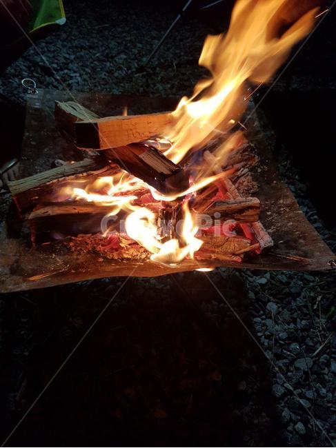 캠핑,모닥불,추위,텐트,분위기
