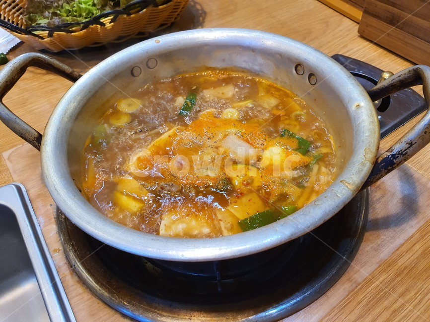 food,음식,요리,dishes,육류,meal,cook,한식,식사,된장찌게,된장찌개,양은냄비,한국음식,된장,돼지고기된장찌개,돼지고기된장찌게,음식,식재료,요리,food,cook,meal,dishes,food reserves,한식,한국음식,한국요리,korean food,korean dishes,korean meal,korean cook