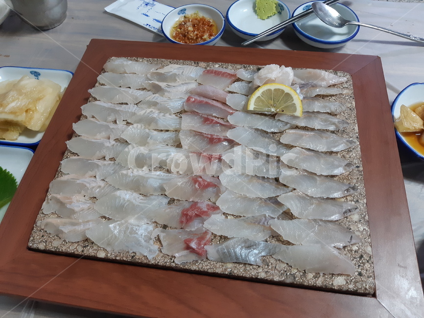 생선회,모듬회,회,대리석,두툼한회,회식당,부산식당,음식,식재료,요리,food,cook,meal,dishes,food reserves,수산물,해산물,fishery products,seafood