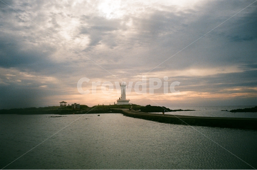 등대,해안가,구름,제주풍경,바다,바다길,해안도로,풍차,자연,풍경,nature,landscape,등대,lighthouse,outdoors,옥외,land,땅,architecture,건축물,building,건물