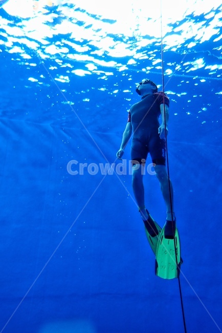 프리다이빙,프리다이버,잠수,수영,잠수부,잠영,남자,물,다이빙,diving,스포츠,레저,운동,sports,leisure,exercise