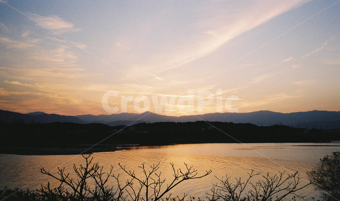 산,강,노을,sunset,따뜻함,하늘,붉은노을,오후,해질녘,저녁,일몰,해넘이,호수